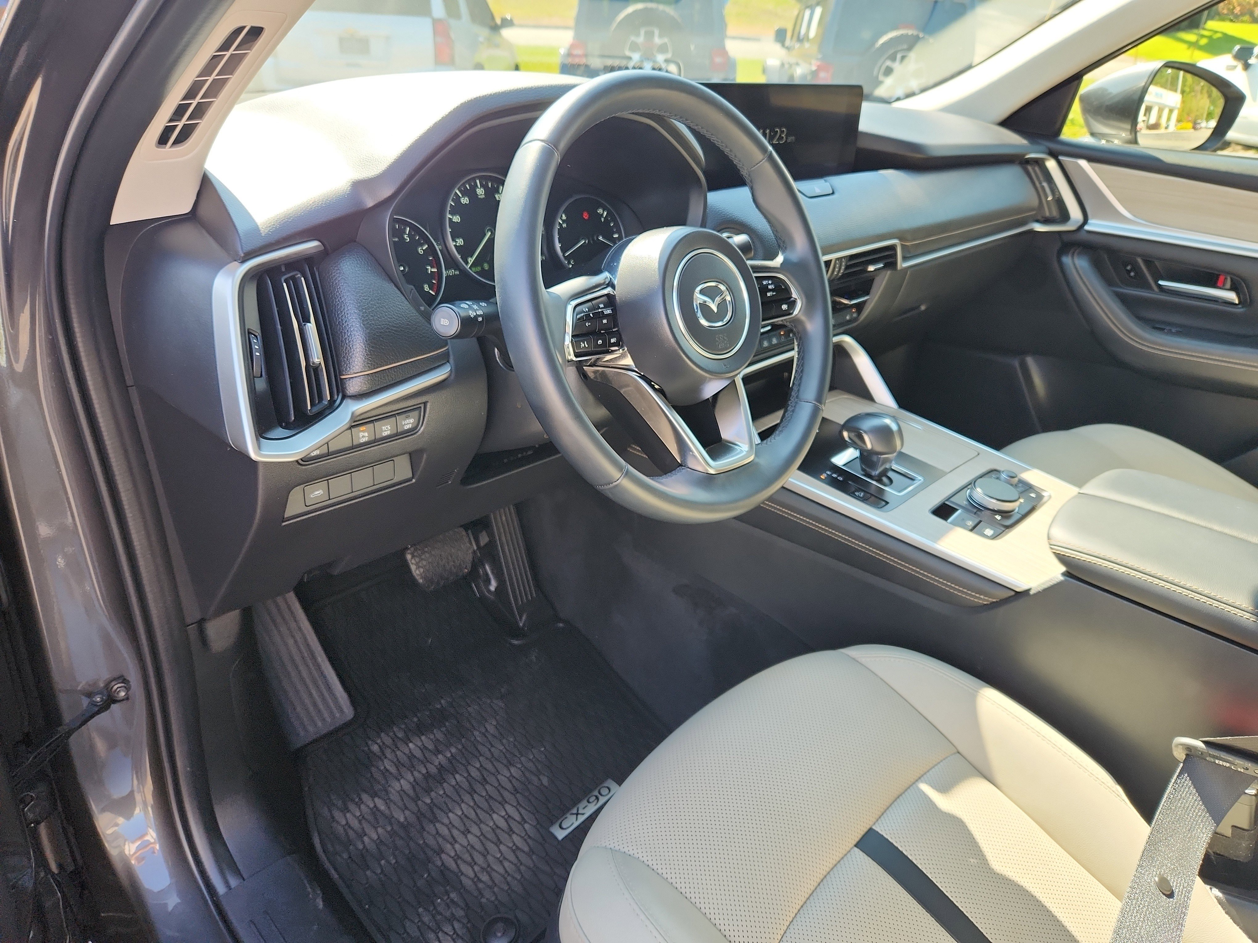 Used 2025 MAZDA CX-90 3.3 Turbo w/ Preferred Package image 24