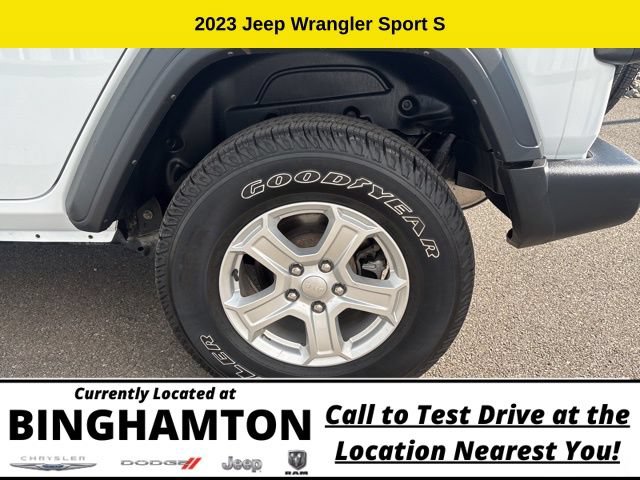 Used 2023 Jeep Wrangler Unlimited Sport AWD/4WD image 32