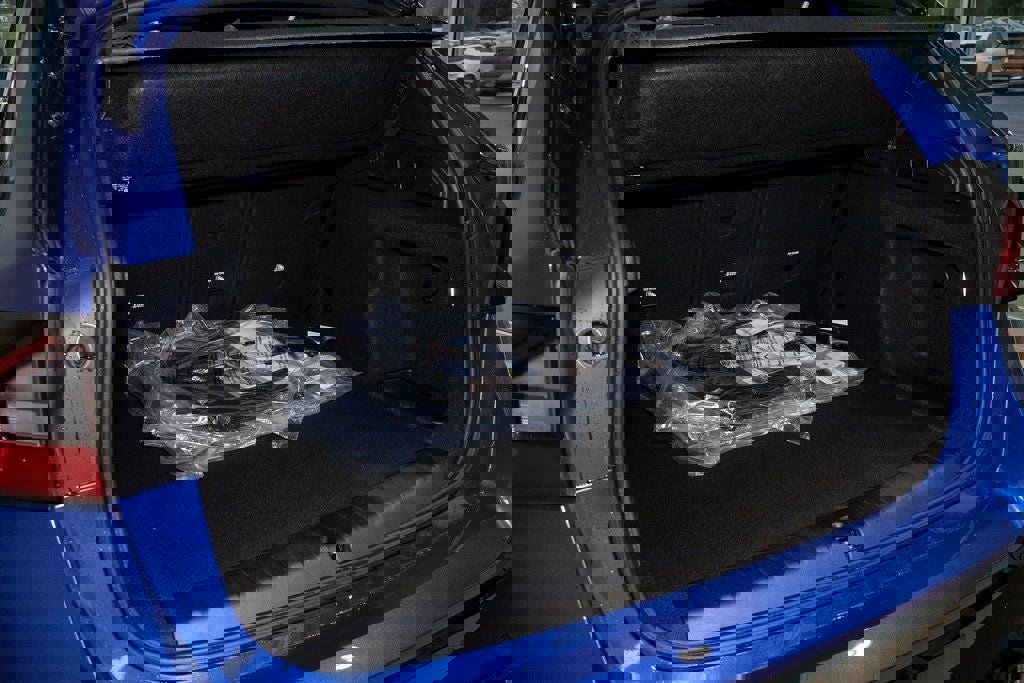 Used 2025 BMW X1 M35i w/ Premium Package image 12