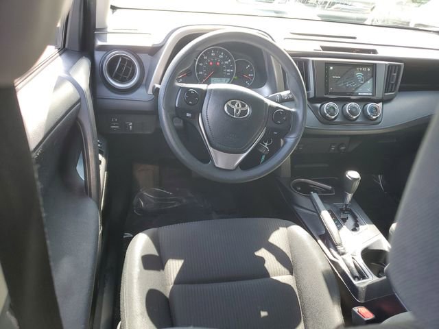 Used 2016 Toyota RAV4 LE AWD/4WD image 9