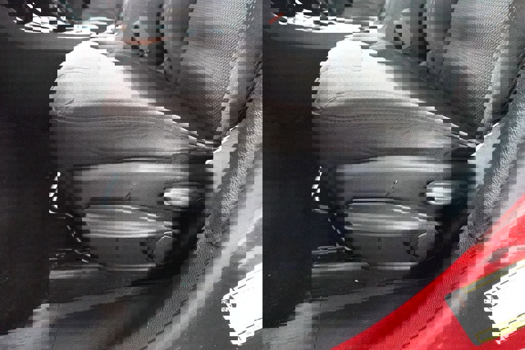 Used 2021 Jeep Cherokee Latitude image 10