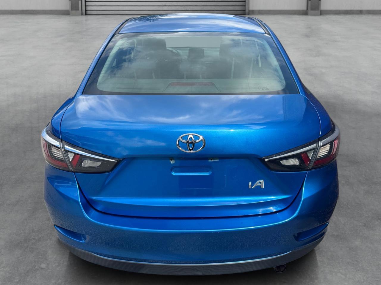 Used 2017 Toyota Yaris iA image 34