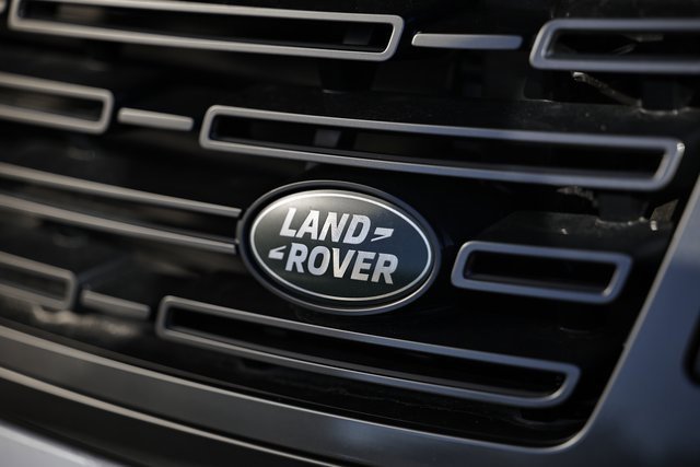 New 2025 Land Rover Range Rover Autobiography image 4