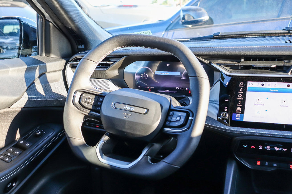 New 2026 Jeep Cherokee Laredo AWD/4WD image 17