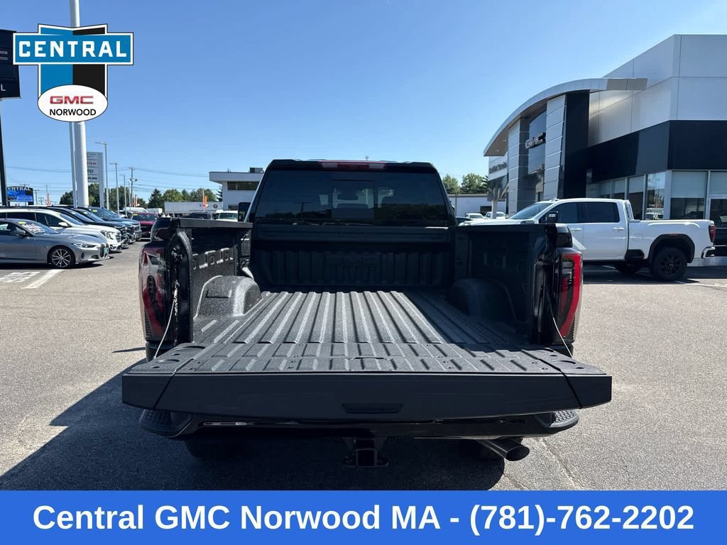 New 2026 GMC Sierra 2500 AT4 w/ AT4 Preferred Package AWD/4WD image 12