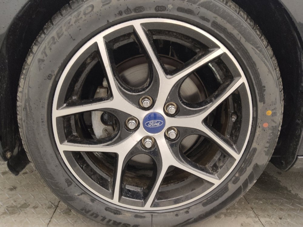 Used 2017 Ford Focus SEL image 31