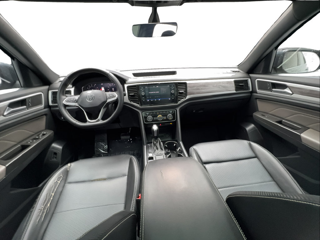 Used 2023 Volkswagen Atlas Cross Sport SE w/ Panoramic Sunroof Package FWD image 37