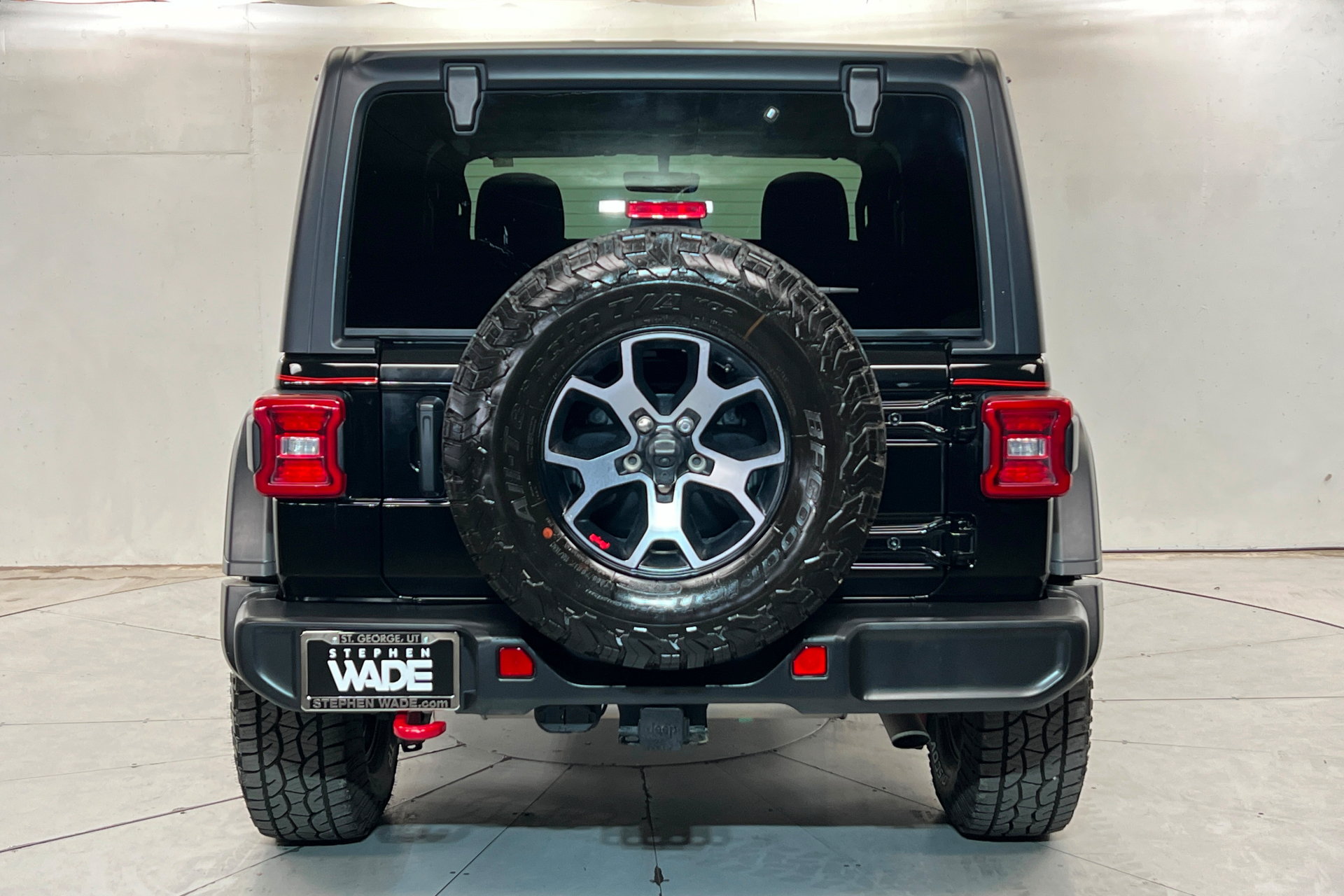 Used 2021 Jeep Wrangler Rubicon AWD/4WD image 4