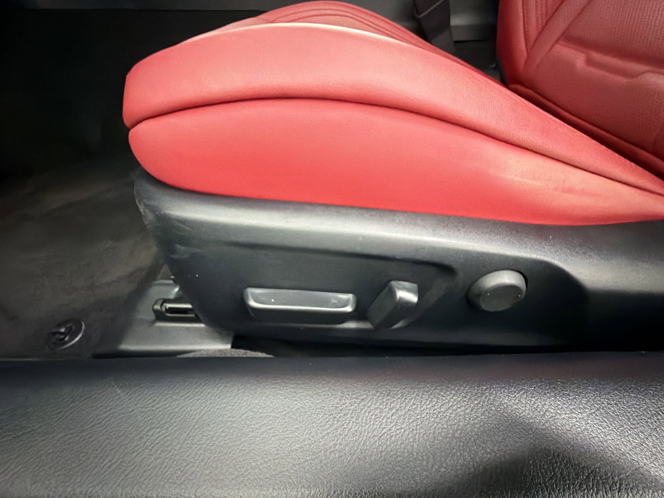 Used 2023 Lexus RC 350 F Sport image 13