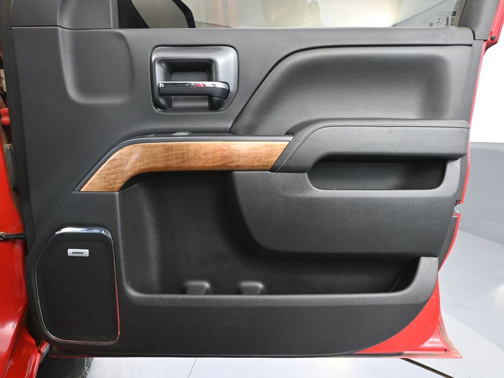 Used 2015 Chevrolet Silverado 2500 LTZ w/ LTZ Plus Package image 49