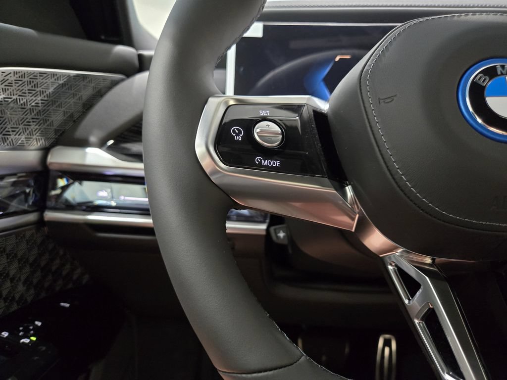 New 2026 BMW i7 xDrive60 w/ Executive Package AWD/4WD image 28