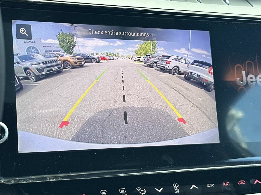 New 2027 Jeep Grand Cherokee Altitude AWD/4WD image 22