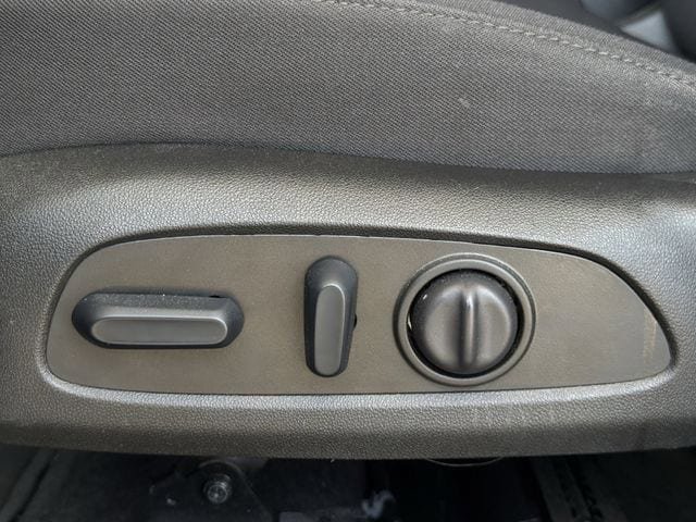 Used 2025 Chevrolet Malibu LT FWD image 26