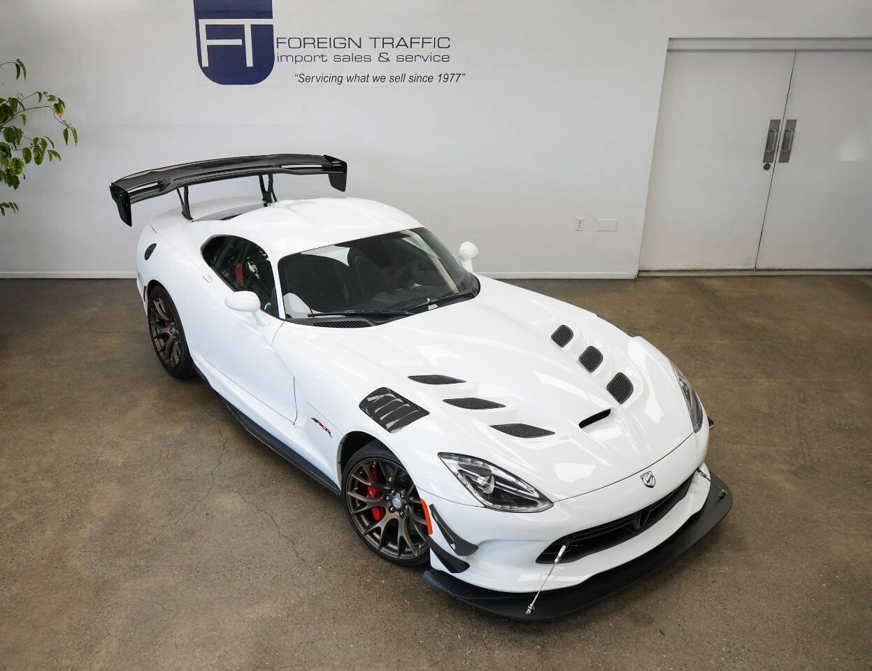 Used 2017 Dodge Viper GTC w/ ACR Package RWD image 36