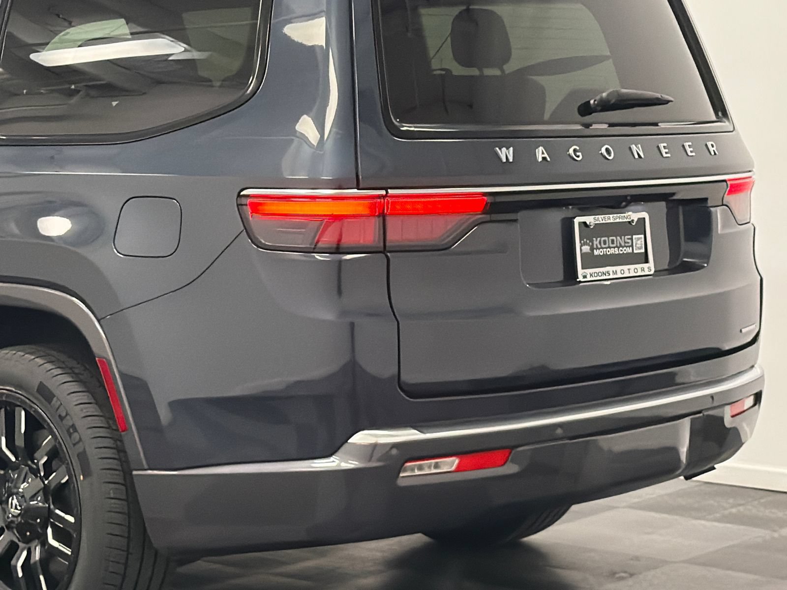 Used 2022 Jeep Wagoneer Series I RWD image 7