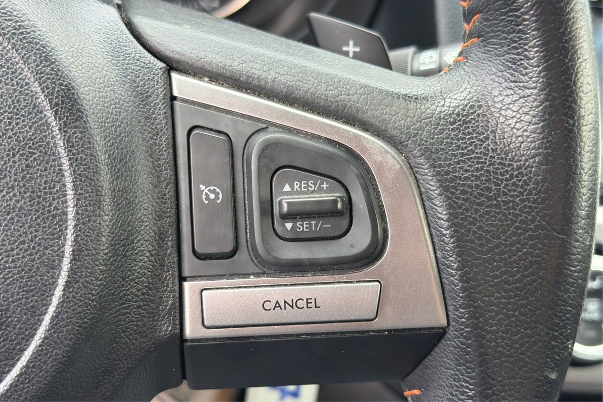Used 2016 Subaru Crosstrek 2.0i Premium w/ Moonroof Package image 32