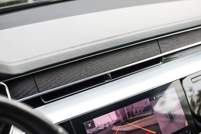Used 2019 Audi A8 L 3.0T w/ Lighting Package image 31