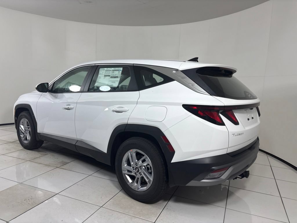 New 2026 Hyundai Tucson SE w/ Tow & Go Package FWD image 3