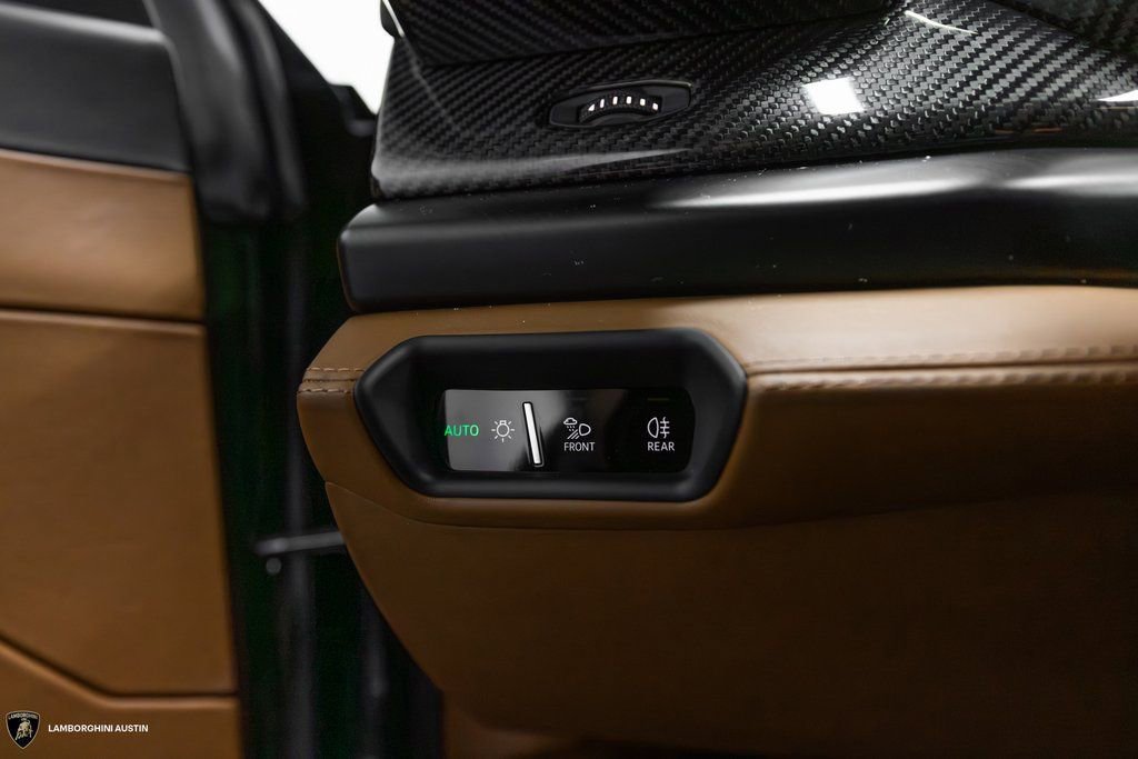 New 2025 Lamborghini Urus SE image 28
