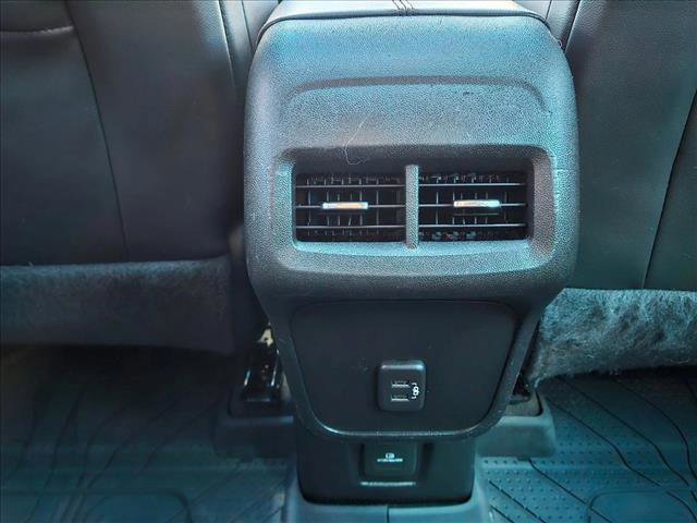 Used 2022 Chevrolet Equinox RS w/ RS Leather Package image 16