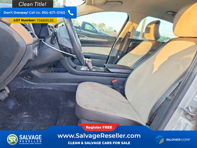 Used 2019 Ford Fusion SE w/ Equipment Group 151A image 9