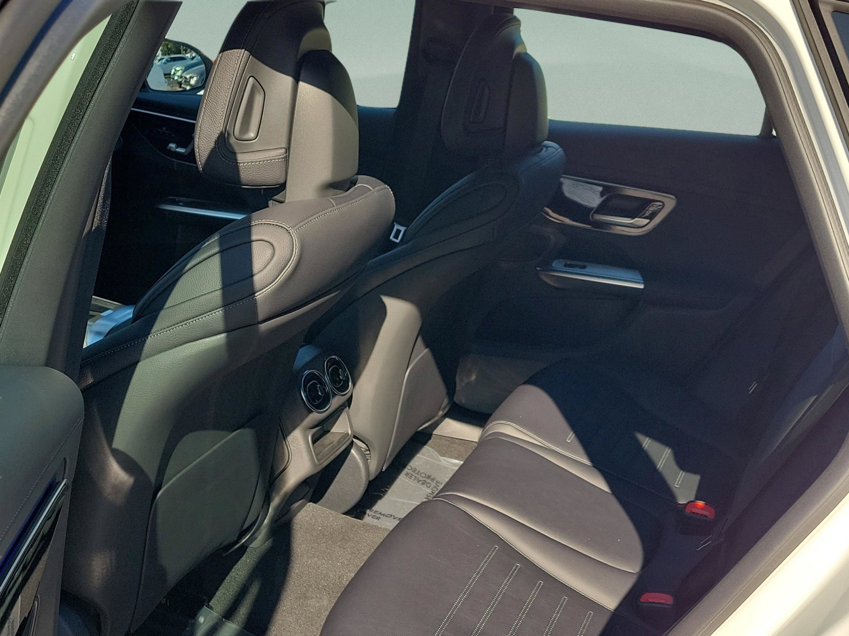 Certified 2026 Mercedes-Benz GLC 43 AMG 4MATIC image 8