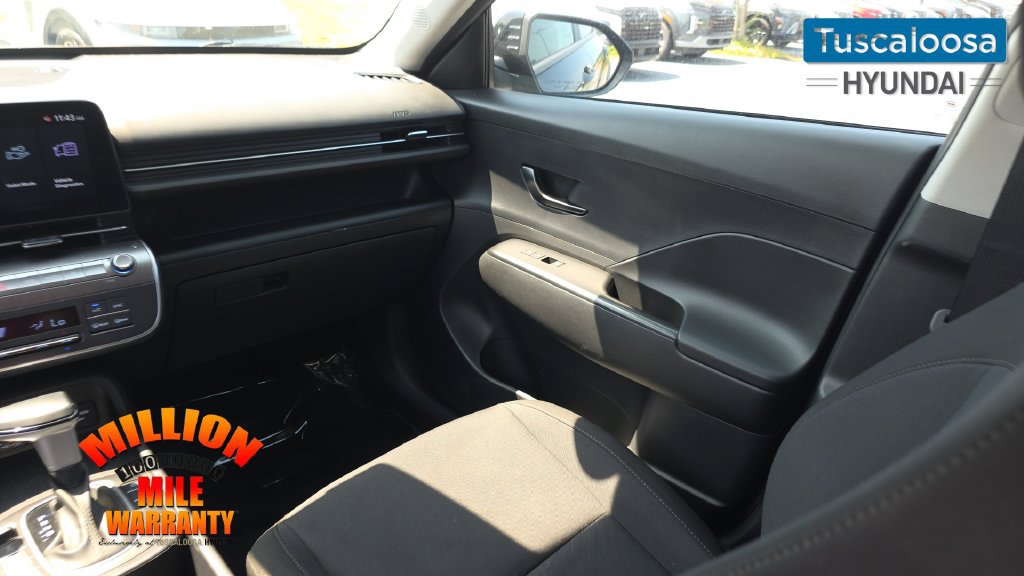 Used 2025 Hyundai Kona SEL AWD/4WD image 28