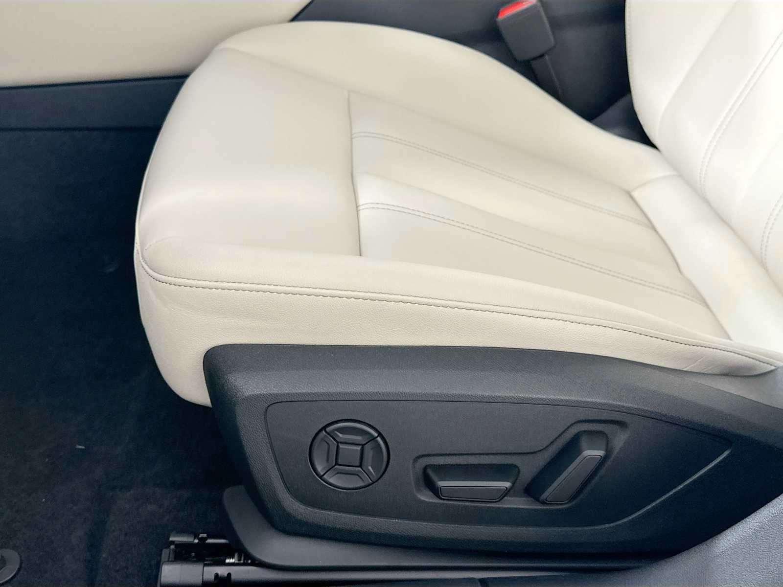 New 2025 Audi A5 2.0T Premium image 17