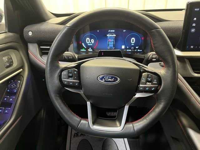 Used 2025 Ford Explorer ST-Line w/ Premium Package image 20