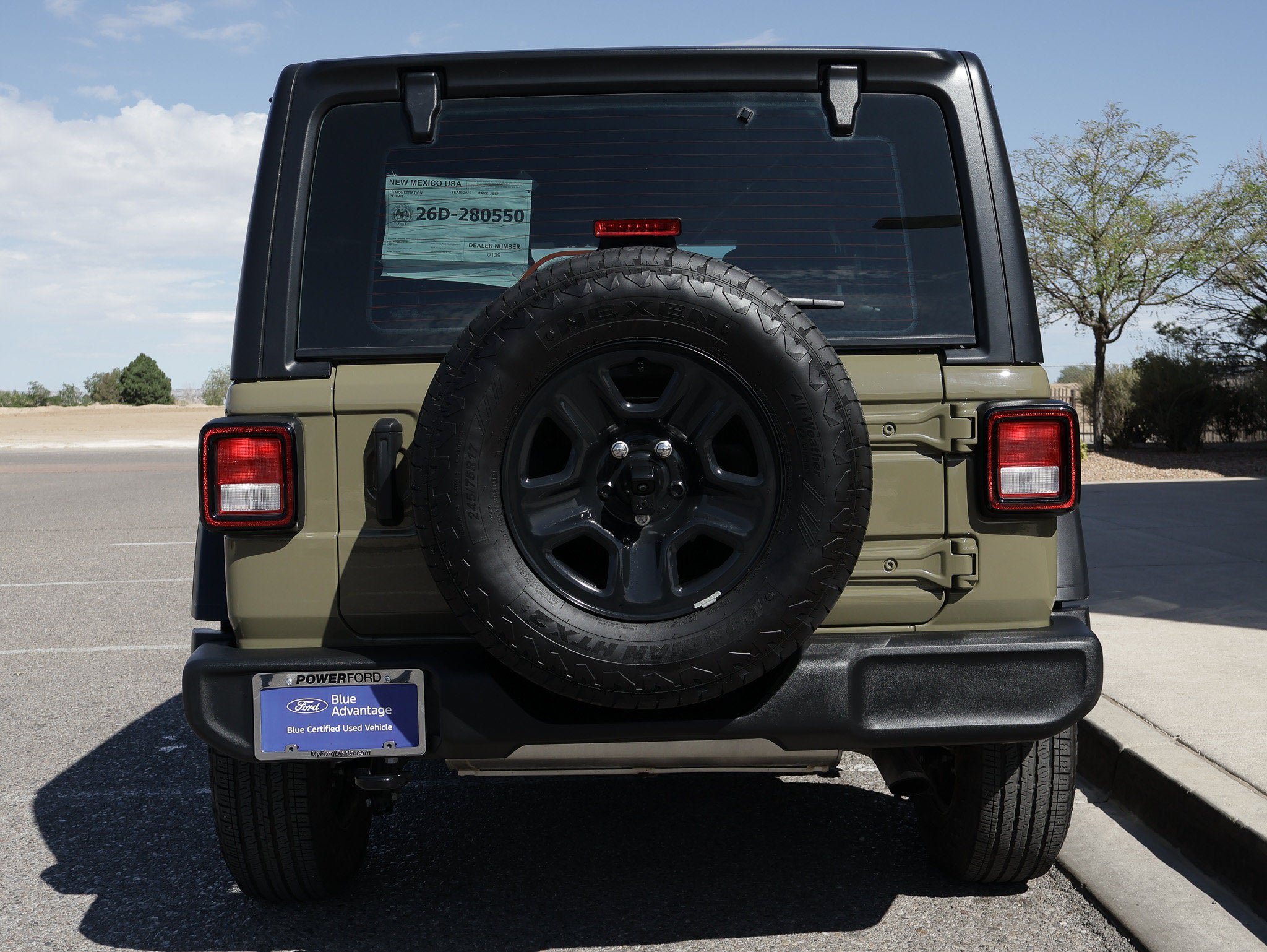 Used 2025 Jeep Wrangler Unlimited Sport AWD/4WD image 19
