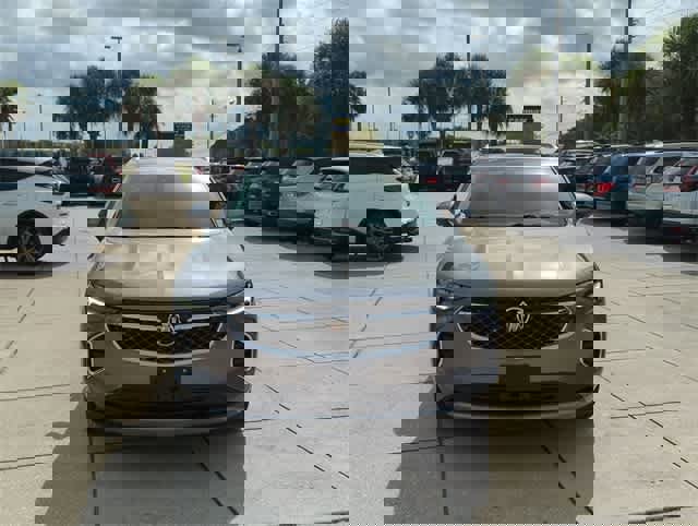 Used 2021 Buick Envision Avenir image 3