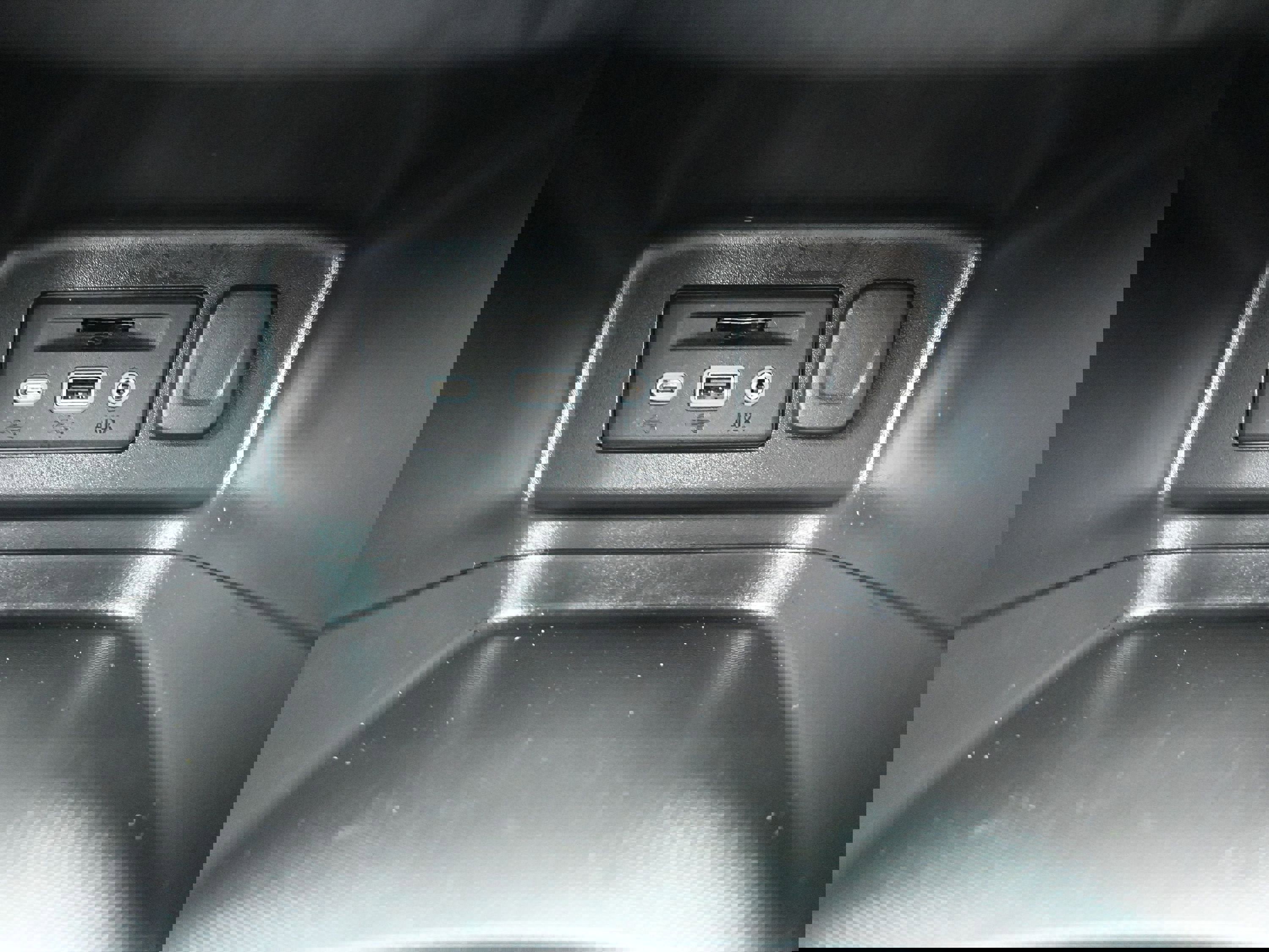 Used 2024 Chevrolet Equinox LT image 19