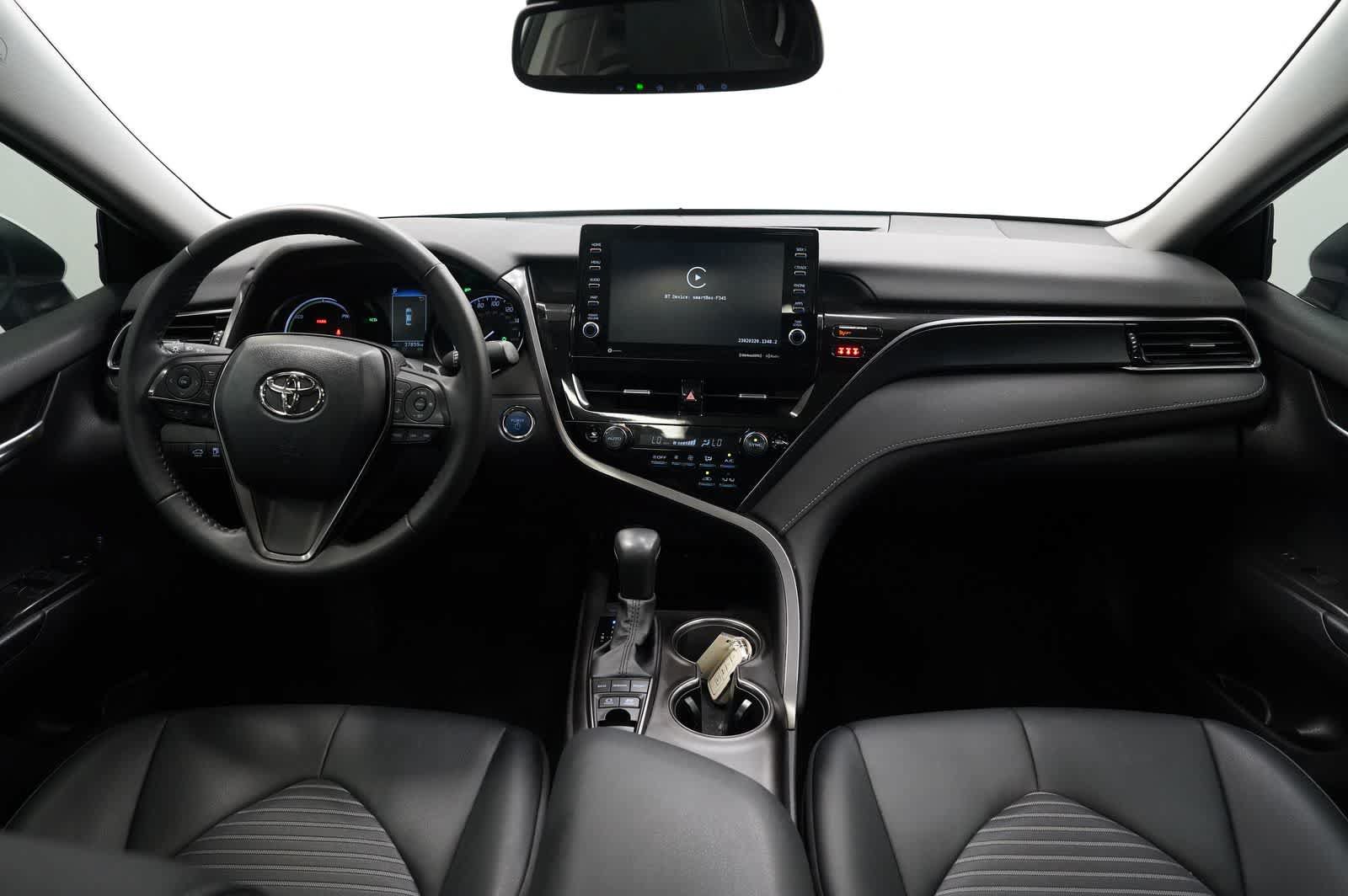 Used 2023 Toyota Camry SE w/ Audio Upgrade Package FWD image 12