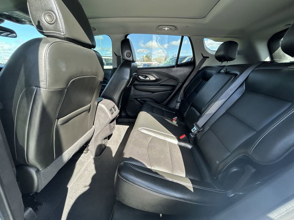 Used 2024 GMC Terrain SLT w/ Tech Package image 28