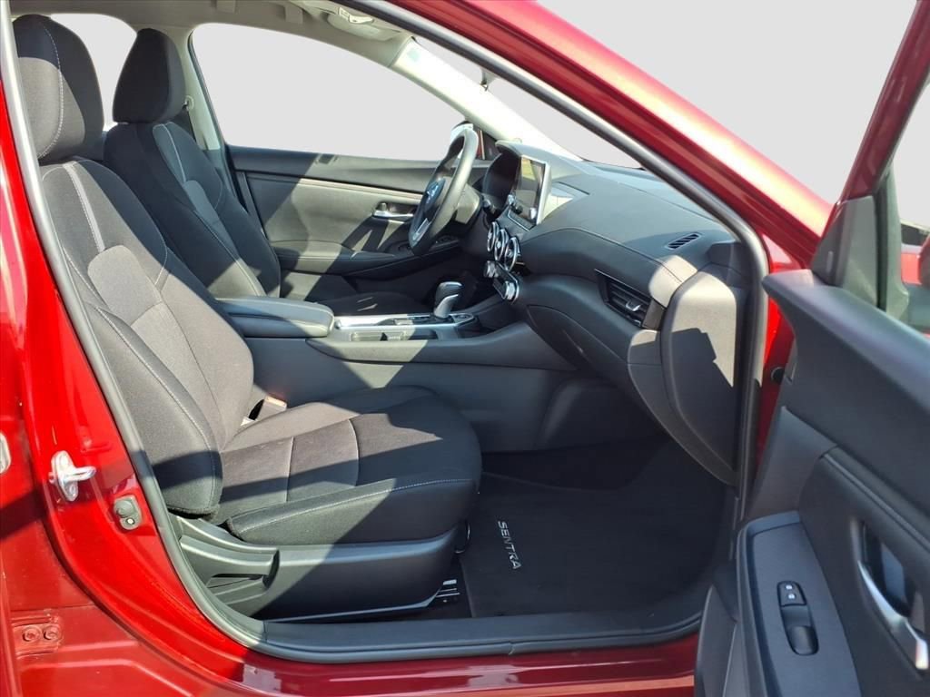 Used 2023 Nissan Sentra SV image 16