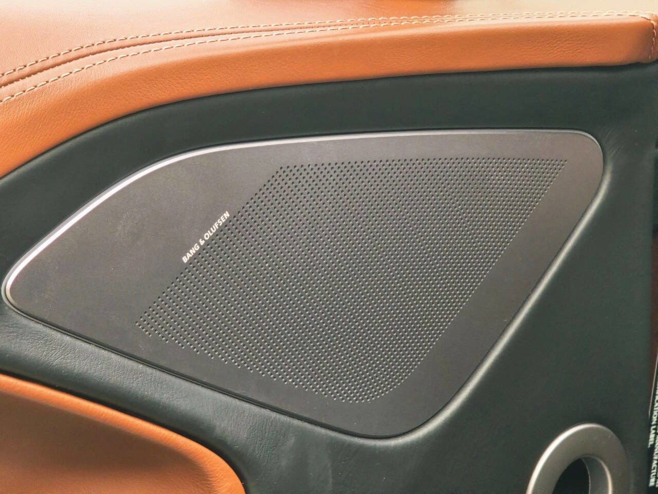 Used 2014 Aston Martin Vanquish Base 2dr Coupe image 78