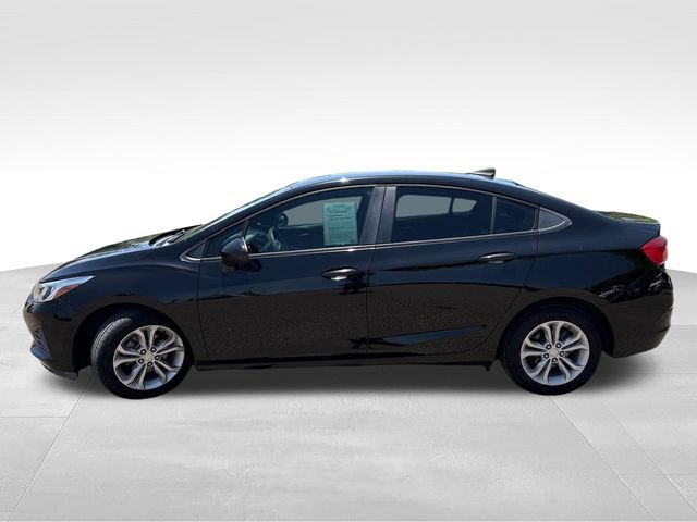 Used 2019 Chevrolet Cruze LS w/ LS Convenience Package FWD image 4