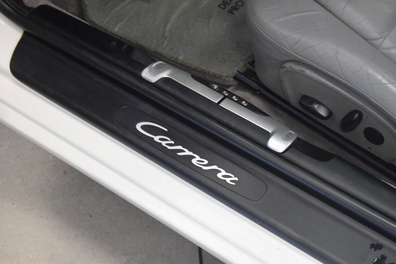 Used 2000 Porsche 911 Carrera image 43