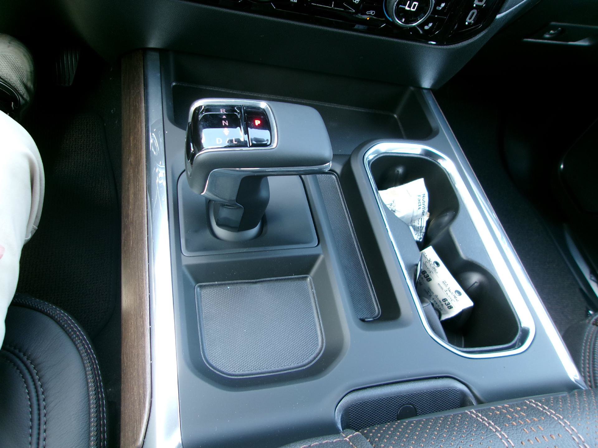 New 2026 Chevrolet Silverado 1500 High Country w/ Midnight Edition AWD/4WD image 24