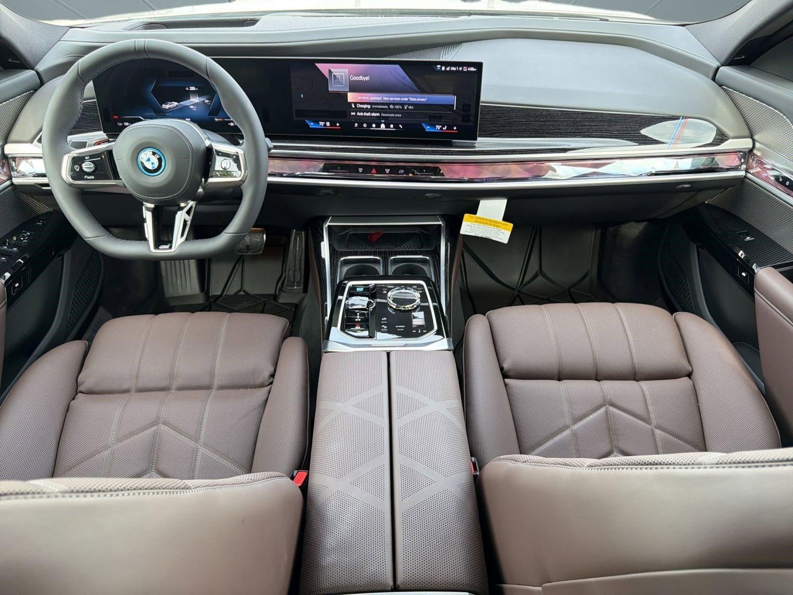 New 2026 BMW i7 xDrive60 AWD/4WD image 14