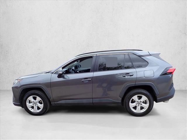 Used 2021 Toyota RAV4 XLE w/ Convenience Package FWD image 2