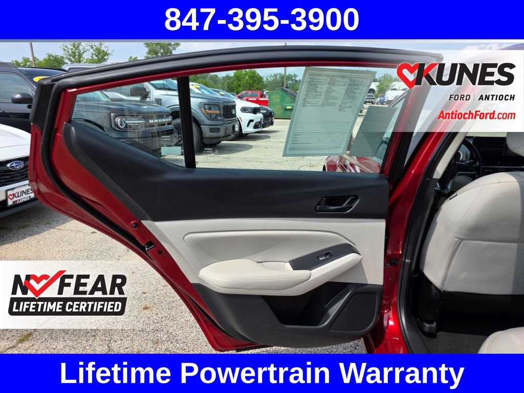 Used 2024 Nissan Altima 2.5 SV w/ SV Premium Package FWD image 30