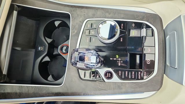 Used 2022 BMW X5 xDrive45e w/ M Sport Package image 51