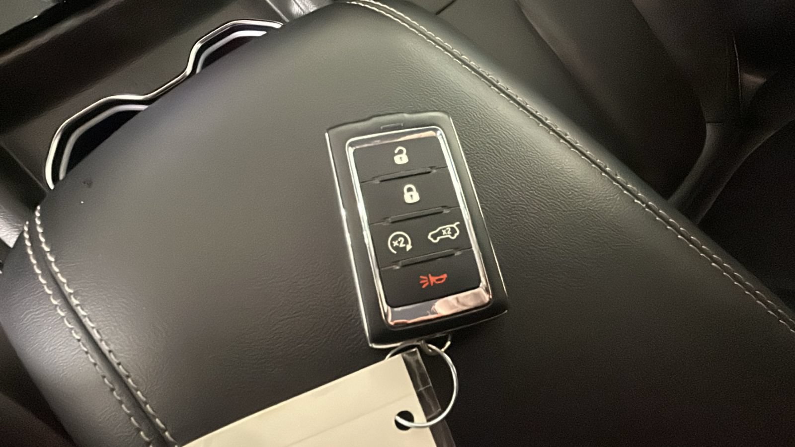 Used 2023 Jeep Grand Cherokee Limited AWD/4WD image 24