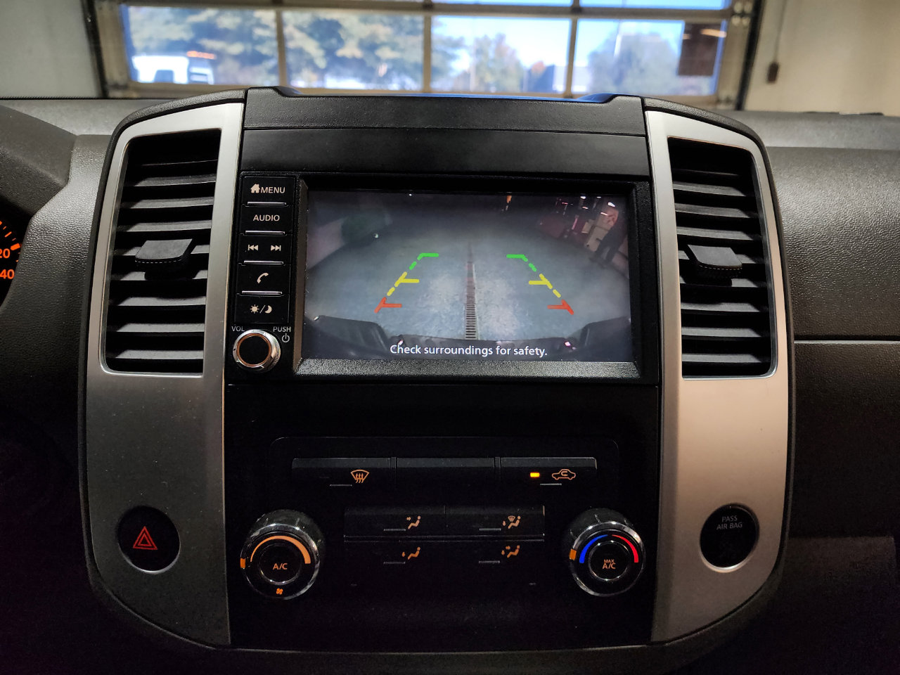 Used 2019 Nissan Frontier SV image 31