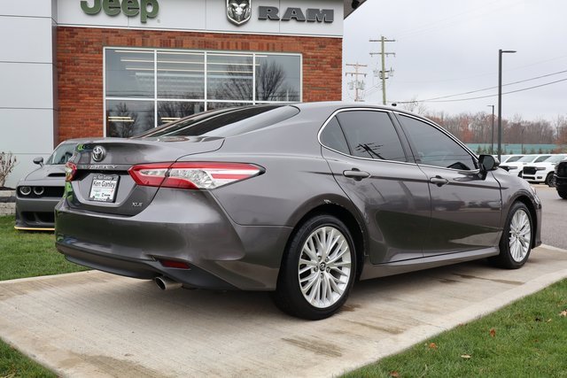 Used 2018 Toyota Camry XLE image 30