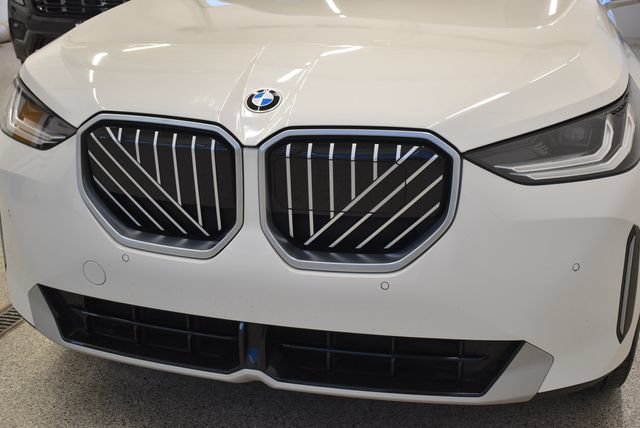 Used 2025 BMW X3 xDrive30i w/ Convenience Package AWD/4WD image 14