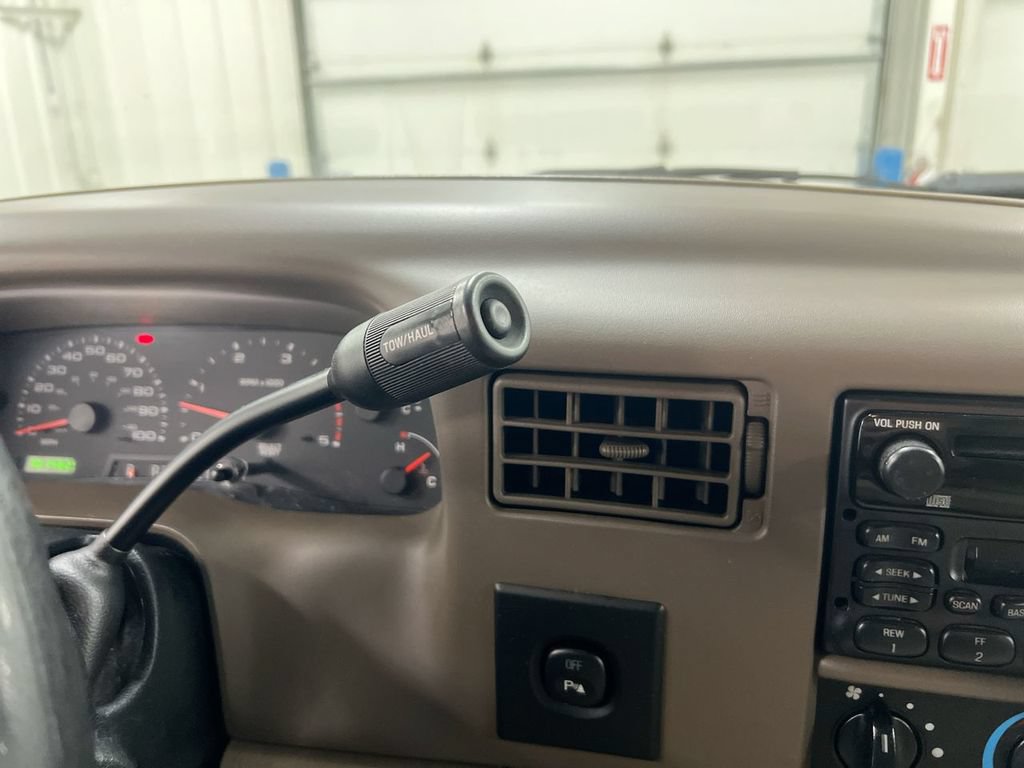 Used 2003 Ford F250 XL RWD image 16