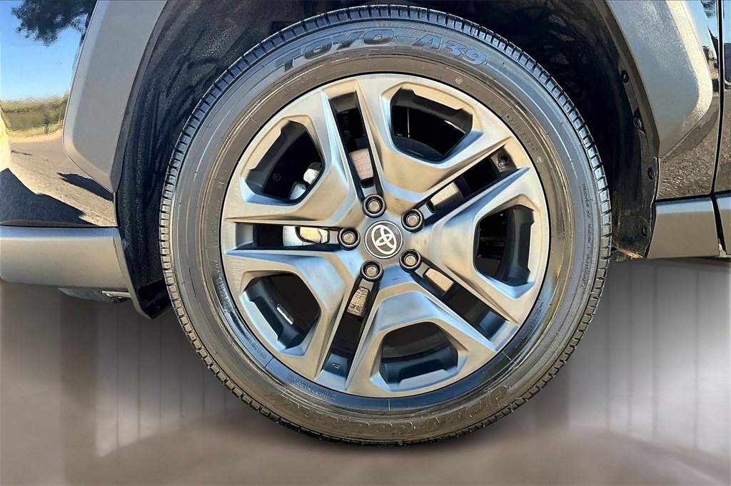 Used 2024 Toyota RAV4 Adventure image 8