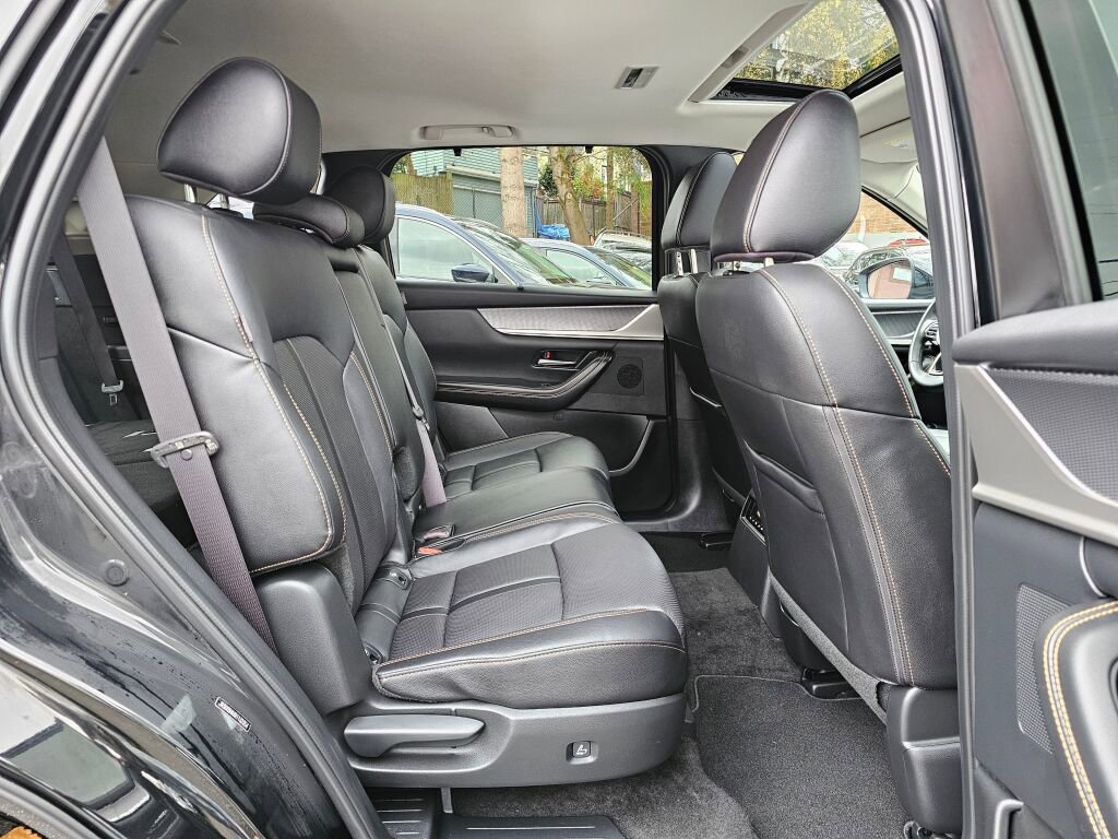 Certified 2024 MAZDA CX-90 Plug-In Hybrid w/ Preferred image 13